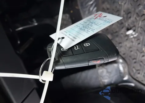 2021 Volkswagen Jetta 1.4T R-Line/1.4T S z USA, uszkodzony, nr VIN 3VWN57BU1MM038370